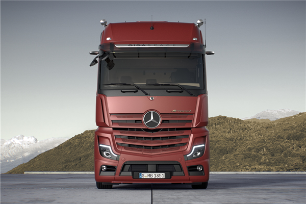 Mercedes-Benz Trucks: image