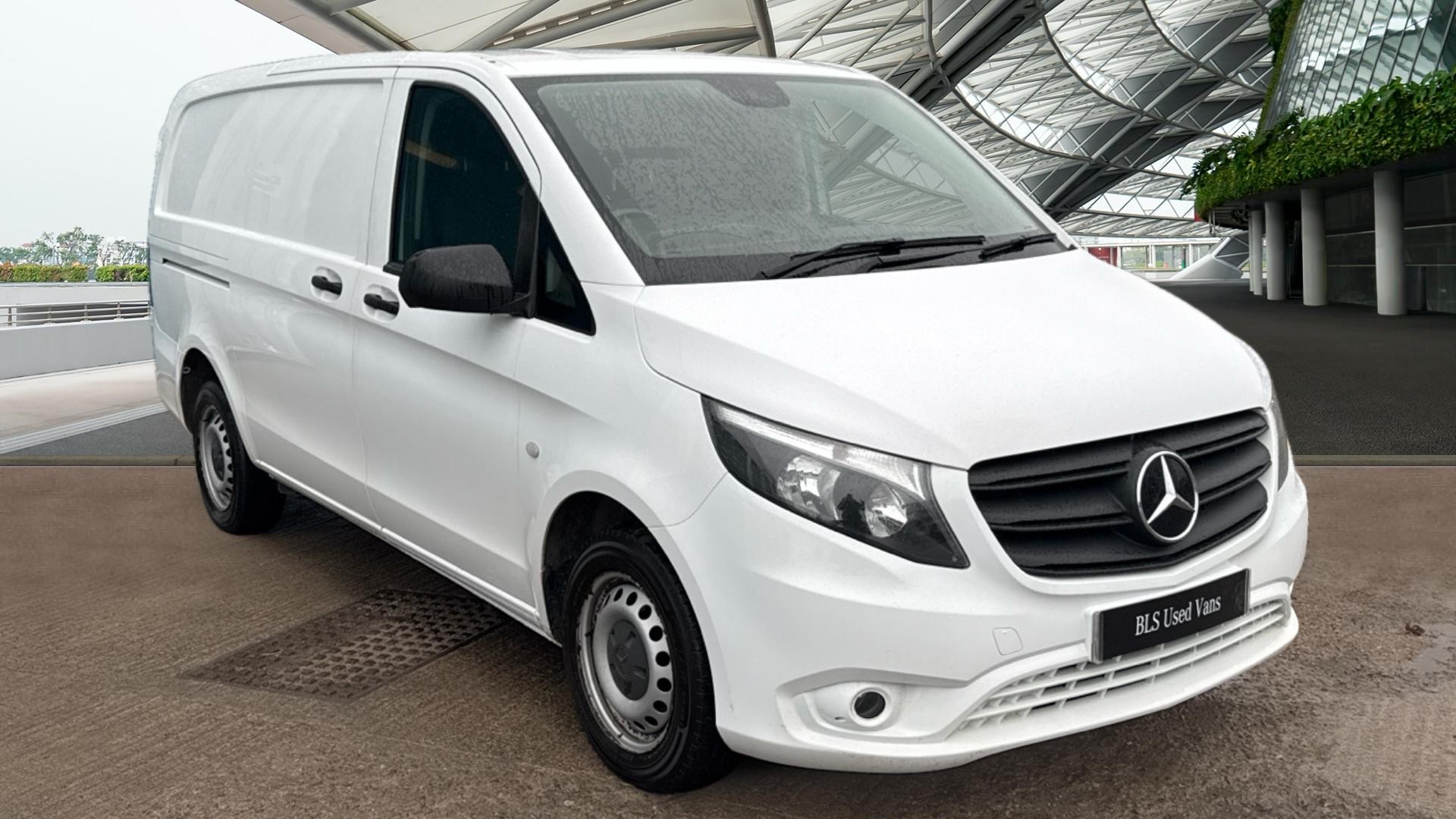 Mercedes-Benz Vito 114CDI PROGRESSIVE FWD Long Van