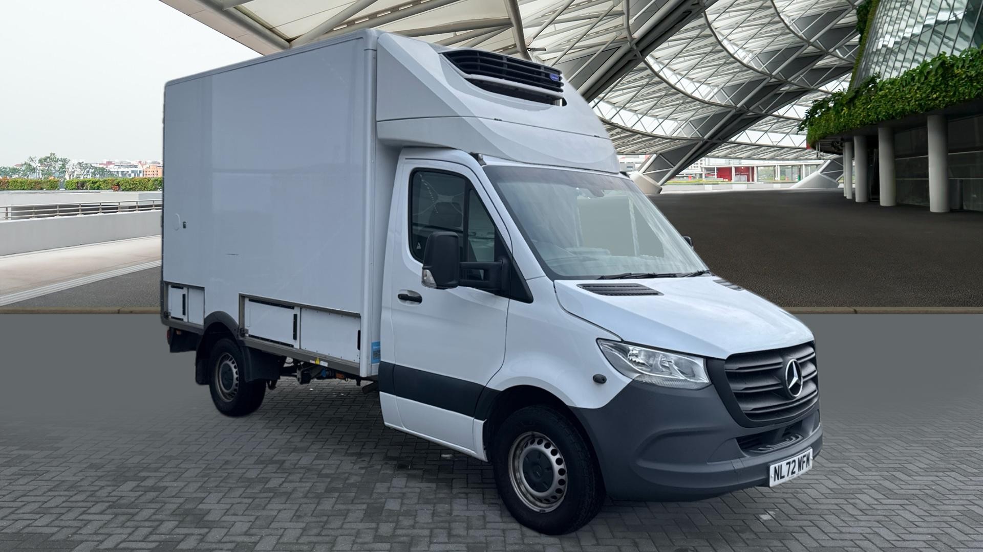 Mercedes-Benz Sprinter 315CDI Progressive Medium Van